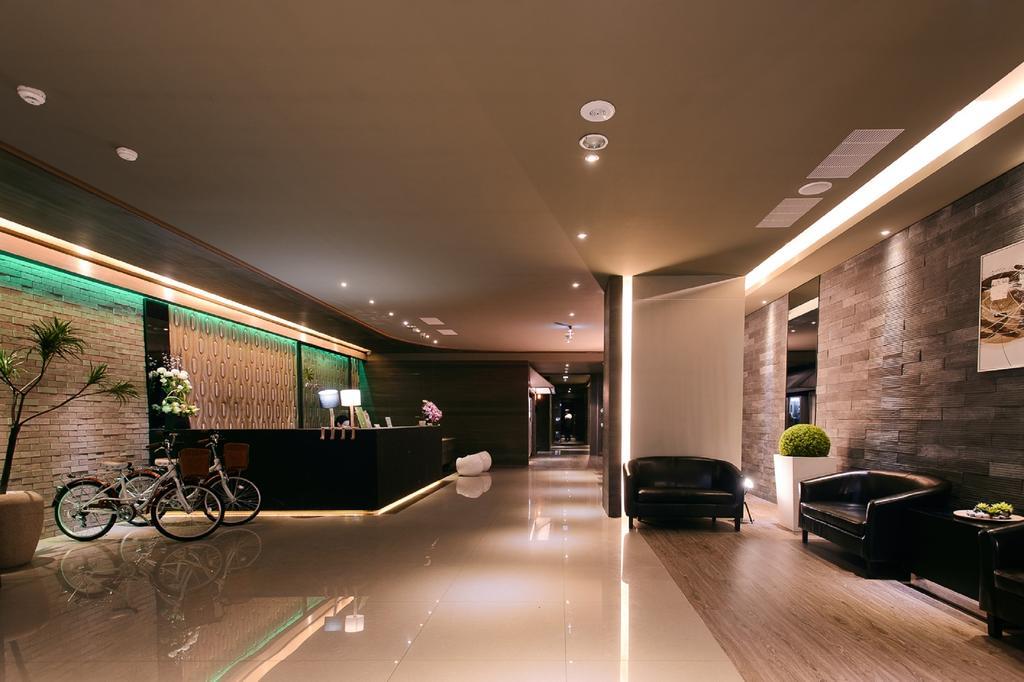 Kiwi Express Hotel - Jiuru Rd Kaohsiung Exterior foto